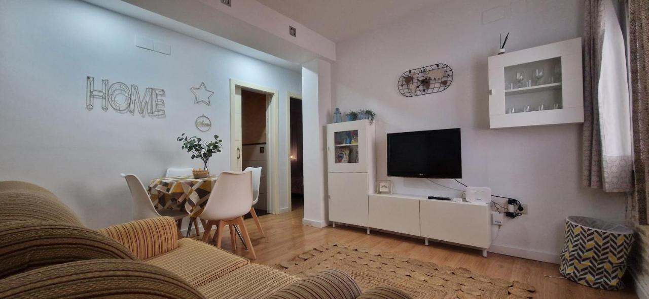 Piso Familiar Y Con Encanto Sevilla Kültér fotó