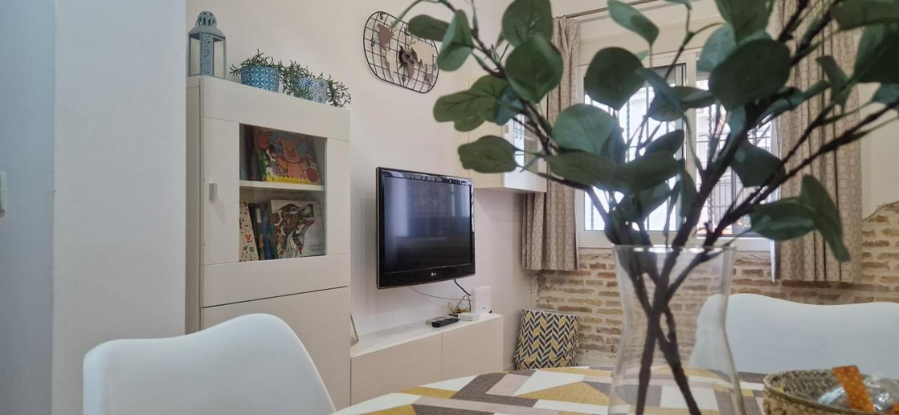 Piso Familiar Y Con Encanto Sevilla Kültér fotó